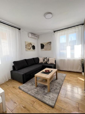 Strict Center Apartment With Large Terrace